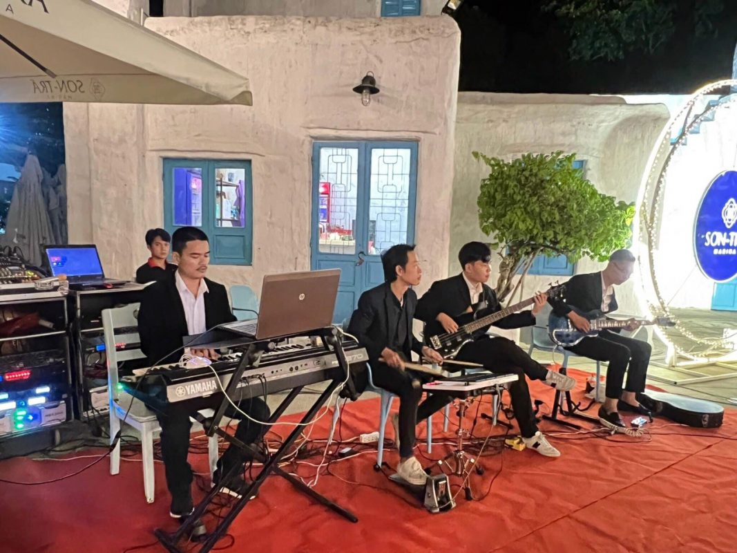 Công Ty TNHH MTV Tổ Chức Sự Kiện Mạnh Rocker